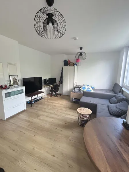 Möblierte 1-Zimmer-Wohnung mit Balkon & Einbauküche – Anmeldung möglich — photo 1